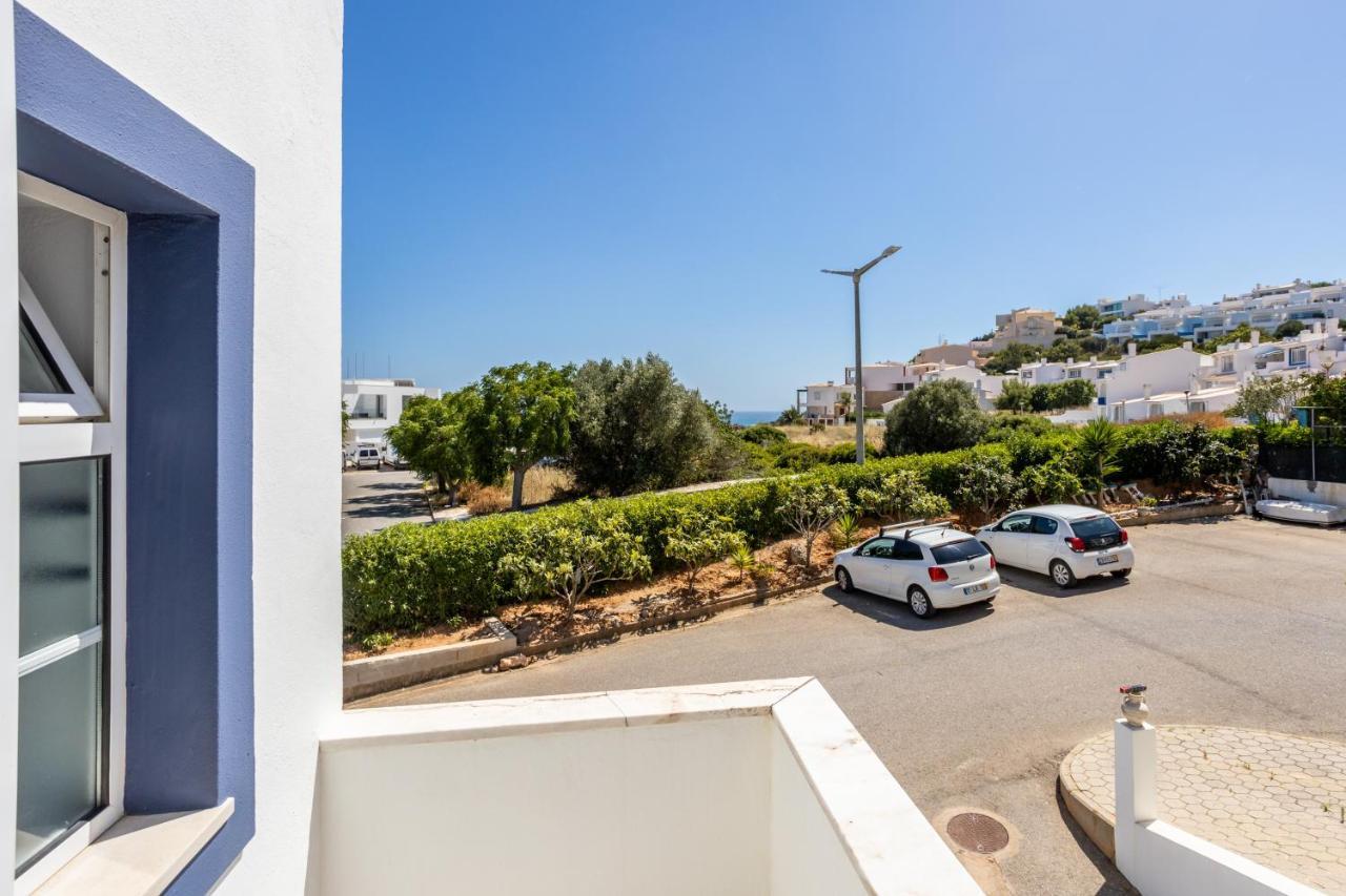 Newly Renovated 2 Bedroom Townhouse - Close To Salema Beach 외부 사진